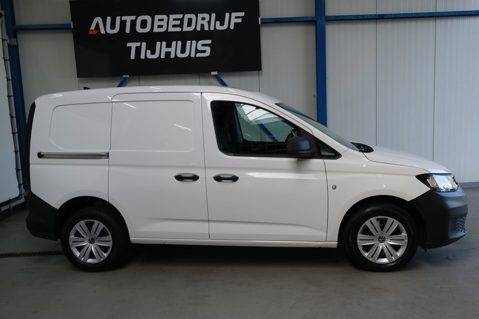 Volkswagen Caddy Cargo 2.0 TDI Comfort (2023), foto 2