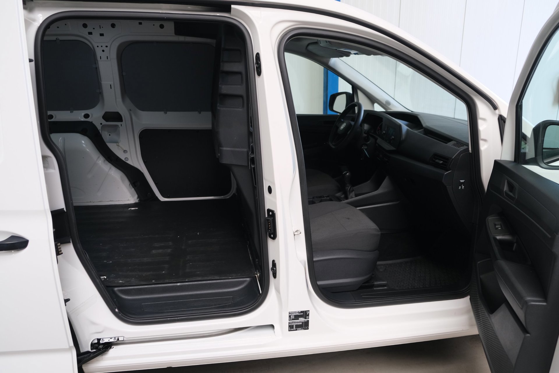 Volkswagen Caddy Cargo 2.0 TDI Comfort (2023), foto 4