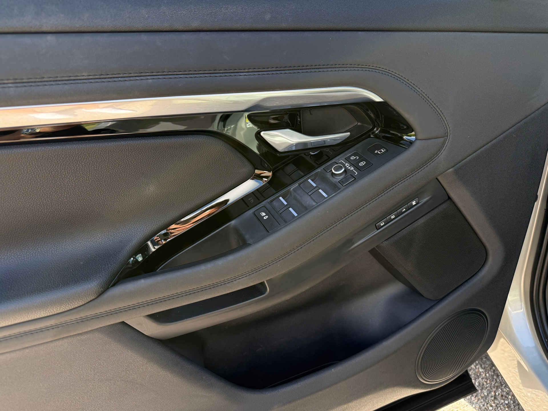 Land Rover Range Evoque 2.0 P200 AWD R-Dynamic HSE (2020), foto 17
