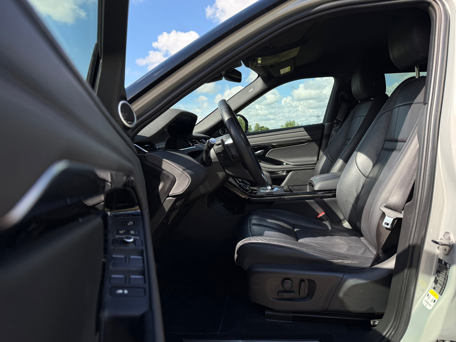 Land Rover Range Evoque 2.0 P200 AWD R-Dynamic HSE (2020), foto 6