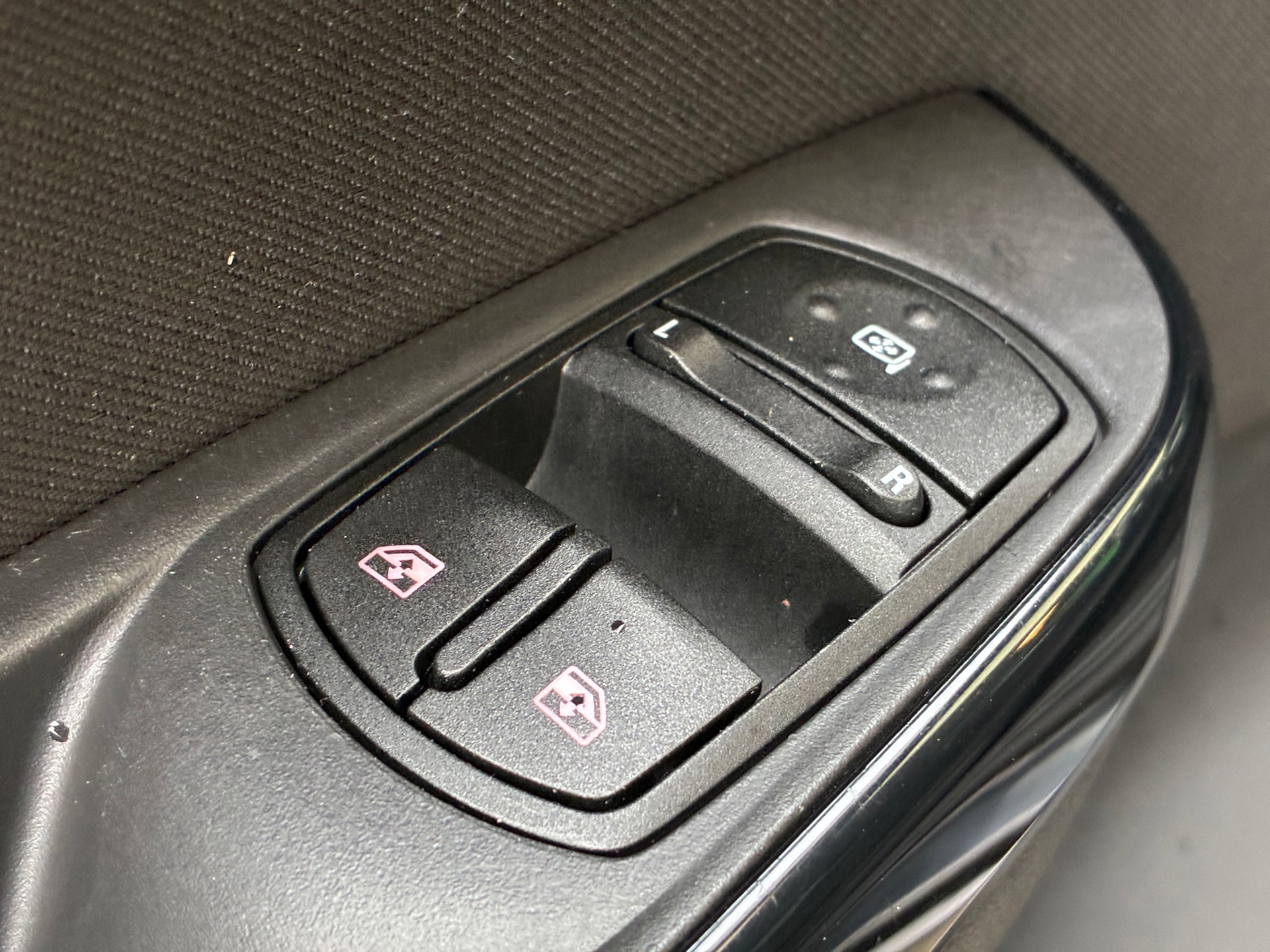 Opel Corsa 1.4 Favourite (2018), foto 17