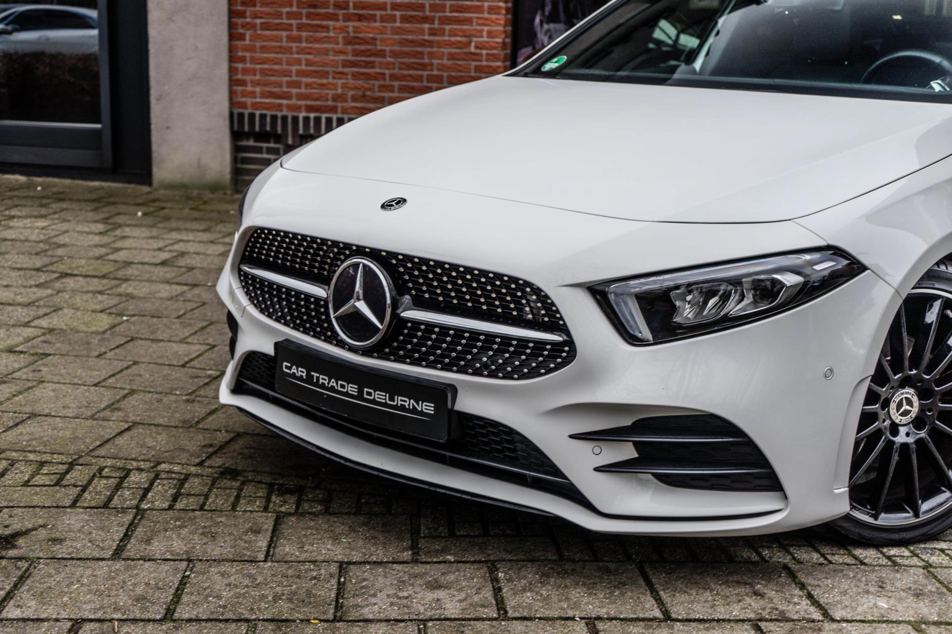 Mercedes-Benz A-klasse 200 AMG Line (2019), foto 2