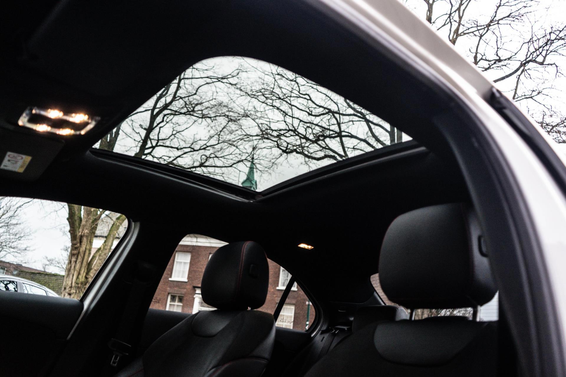 Mercedes-Benz A-klasse 200 AMG Line (2019), foto 15