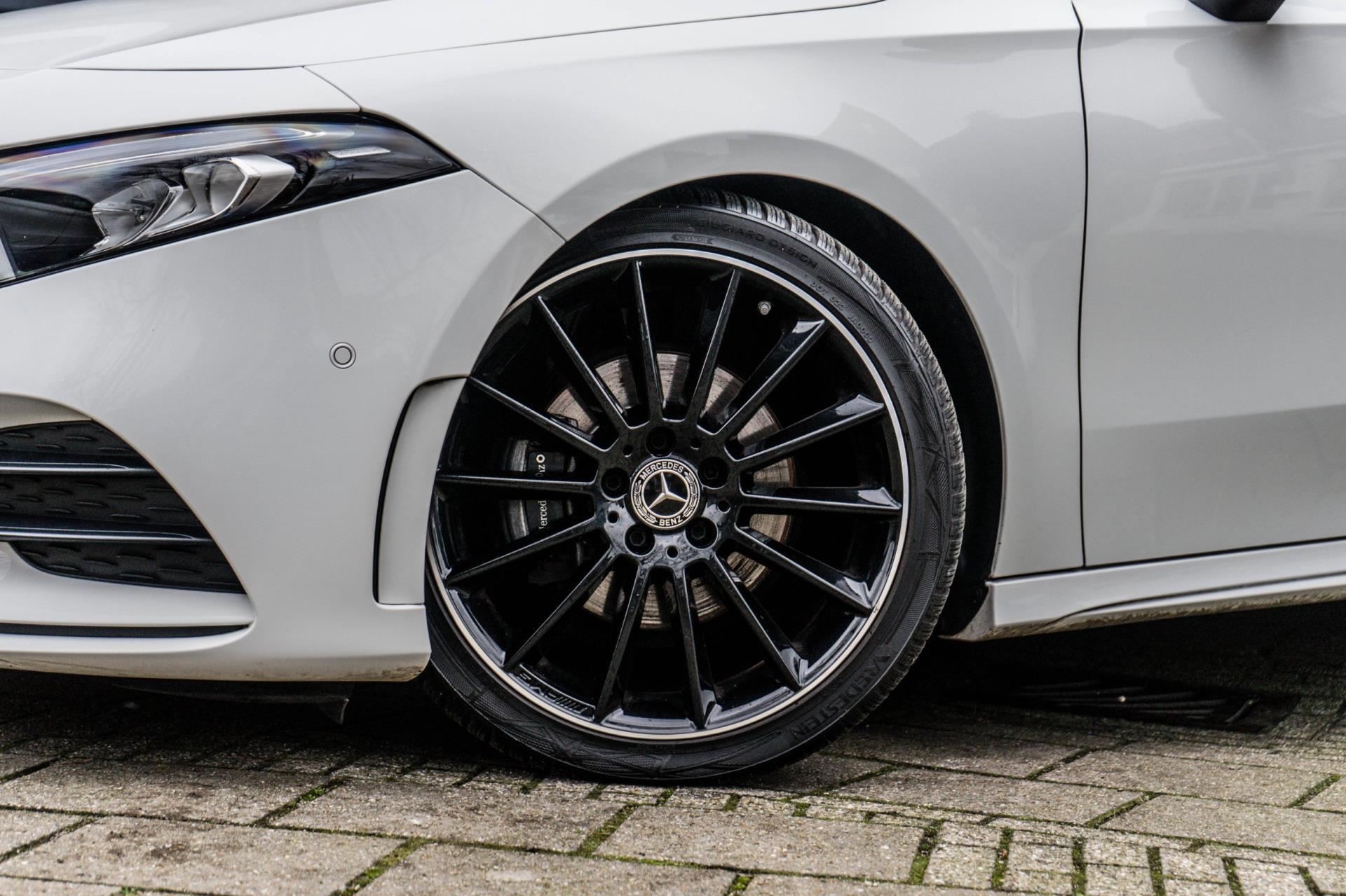 Mercedes-Benz A-klasse 200 AMG Line (2019), foto 3