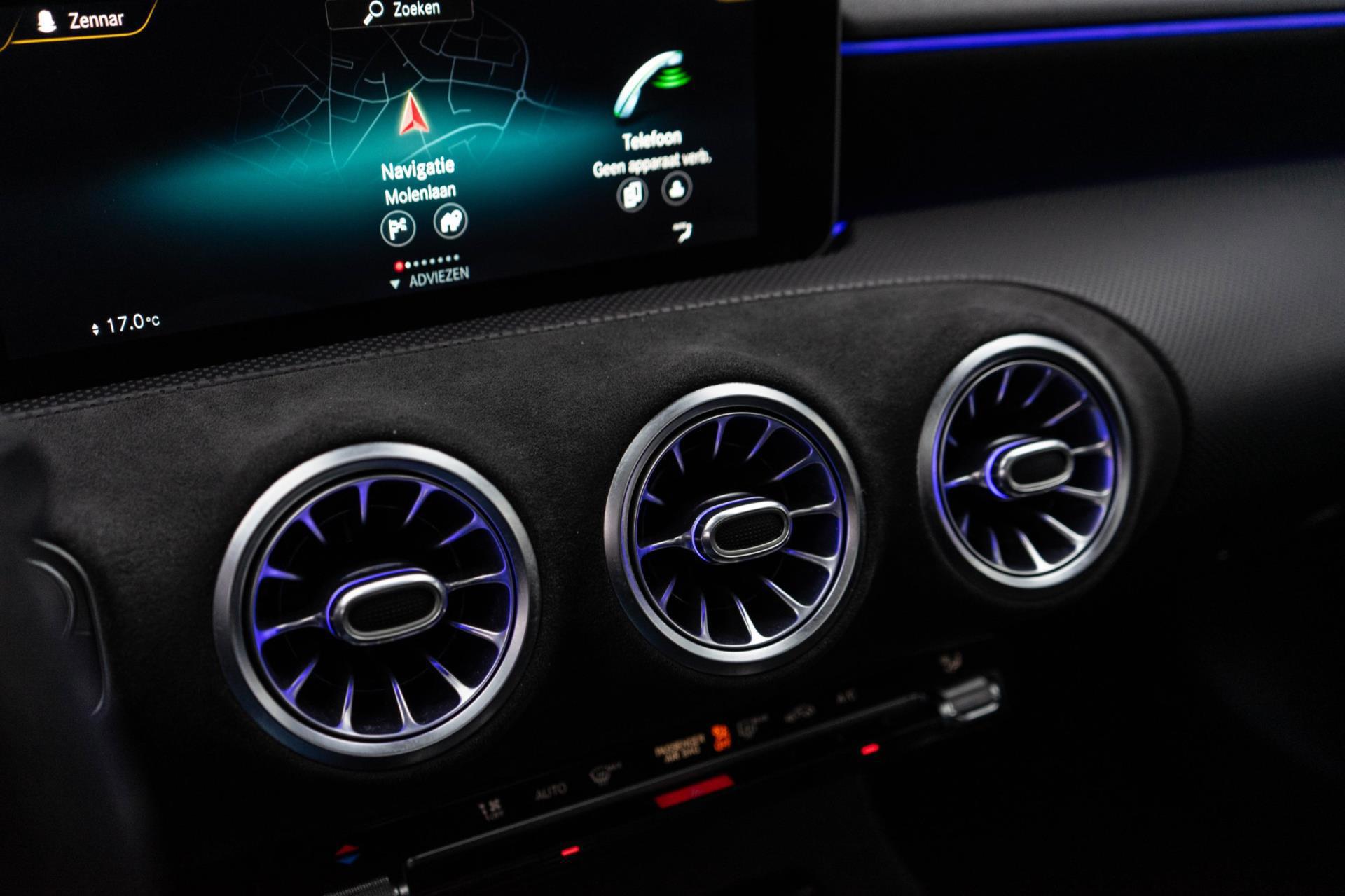 Mercedes-Benz A-klasse 200 AMG Line (2019), foto 22