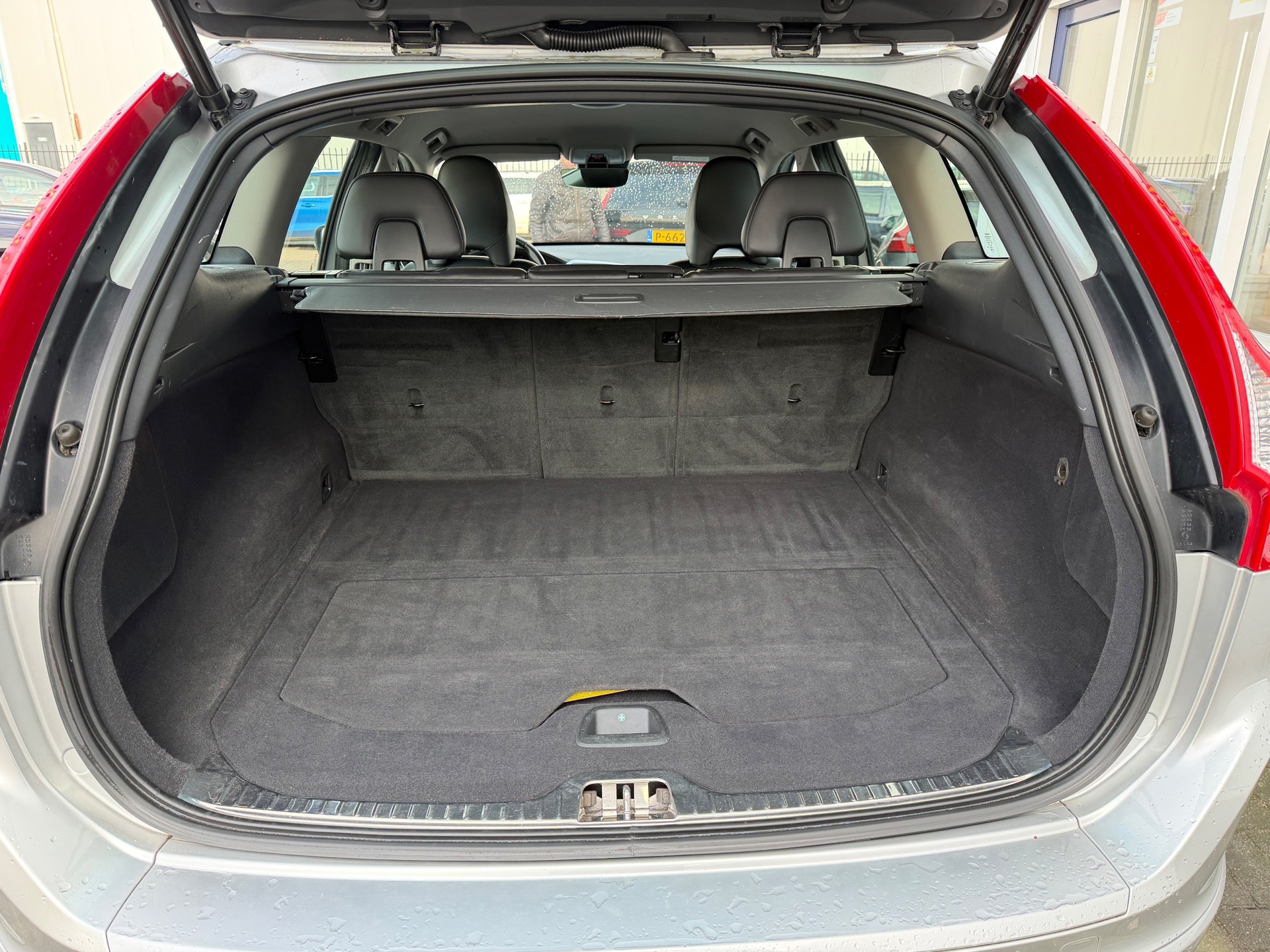 Volvo XC60 2.0 D4 FWD SUMMUM (2017), foto 16