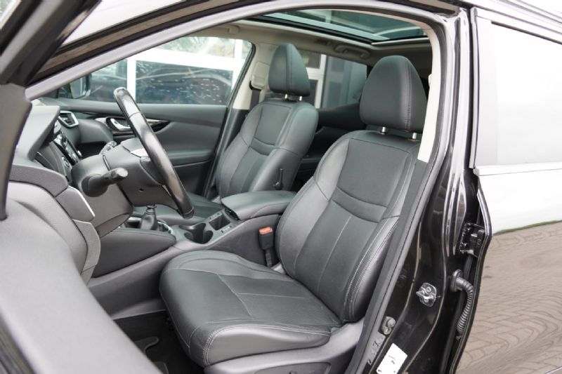 Nissan Qashqai 1.5 dCi Tekna 360cam (2017), foto 10