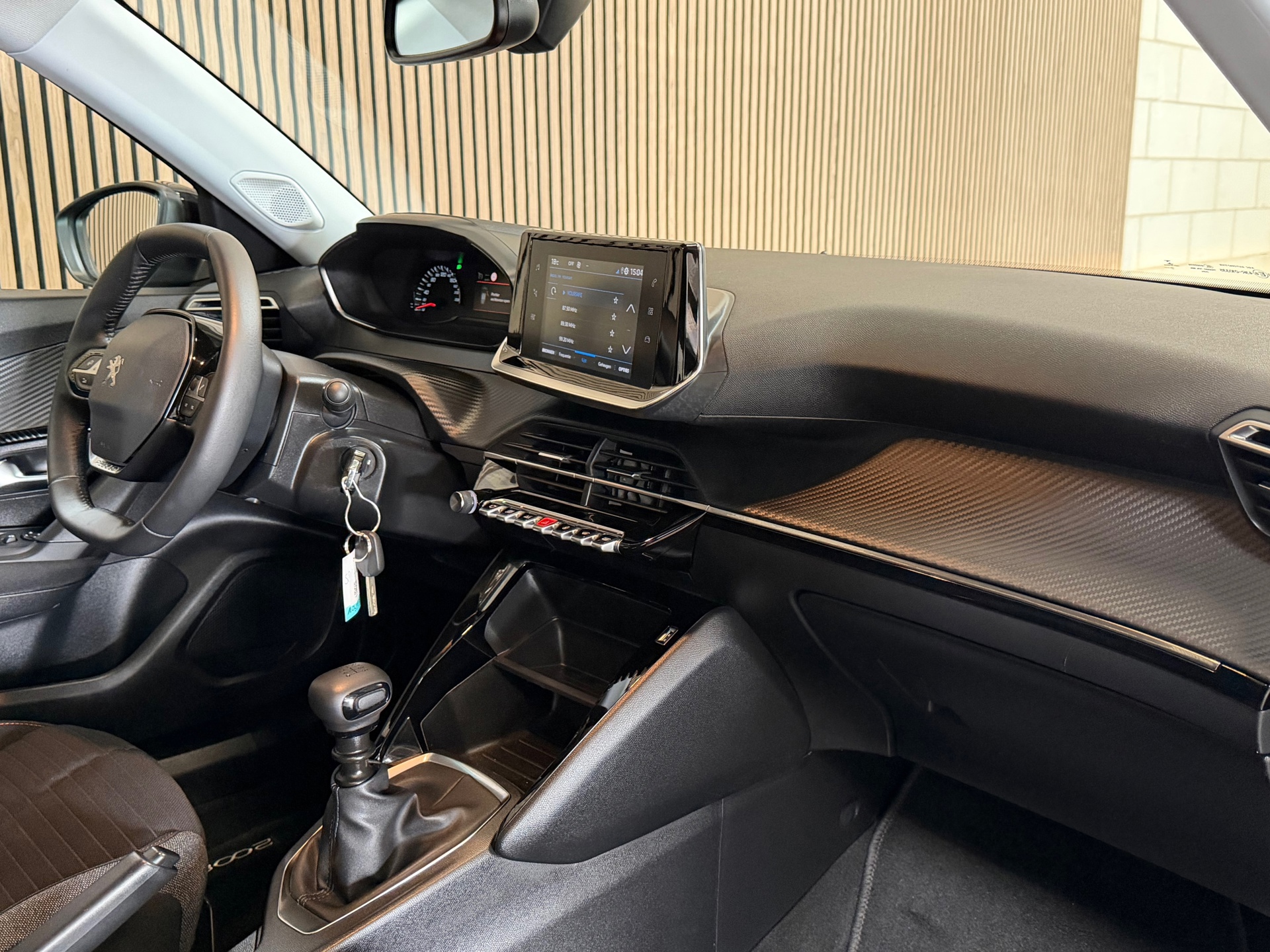 Peugeot 2008 1.2 PureTech Active Pack (2023), foto 11