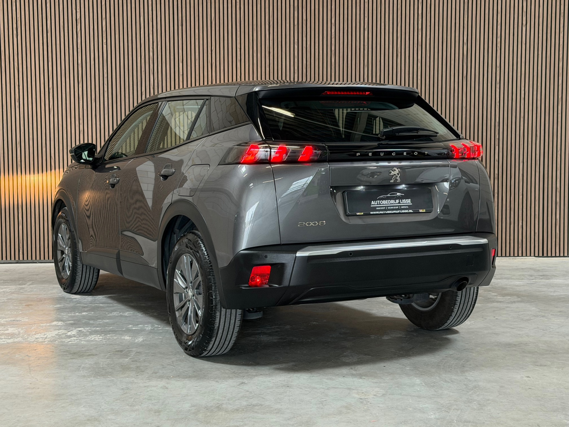Peugeot 2008 1.2 PureTech Active Pack (2023), foto 7