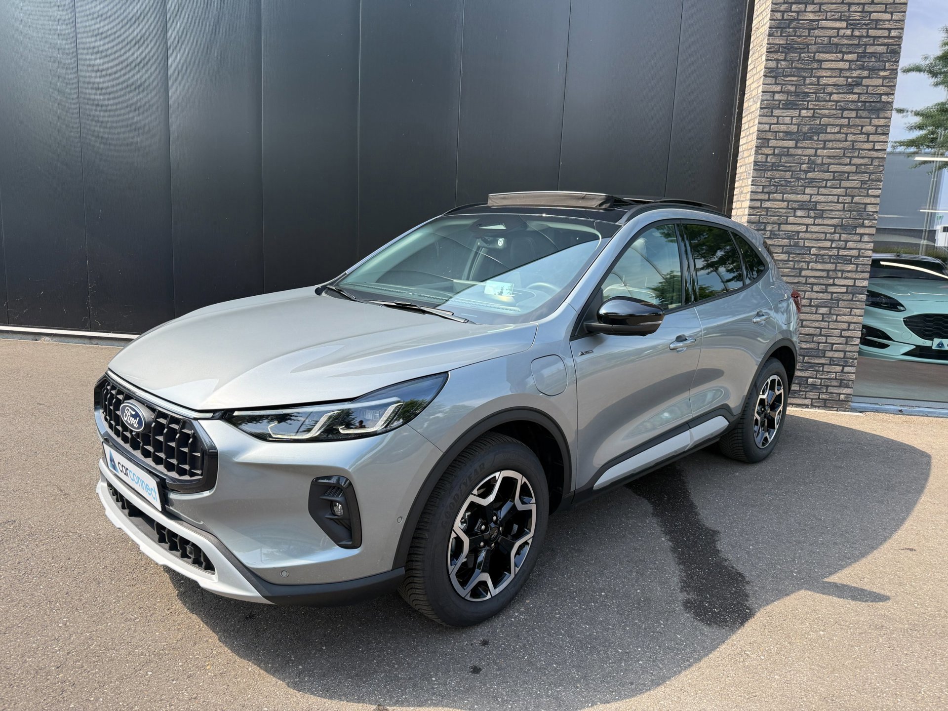 Ford Kuga 2.5 PHEV Active X (2025), foto 1