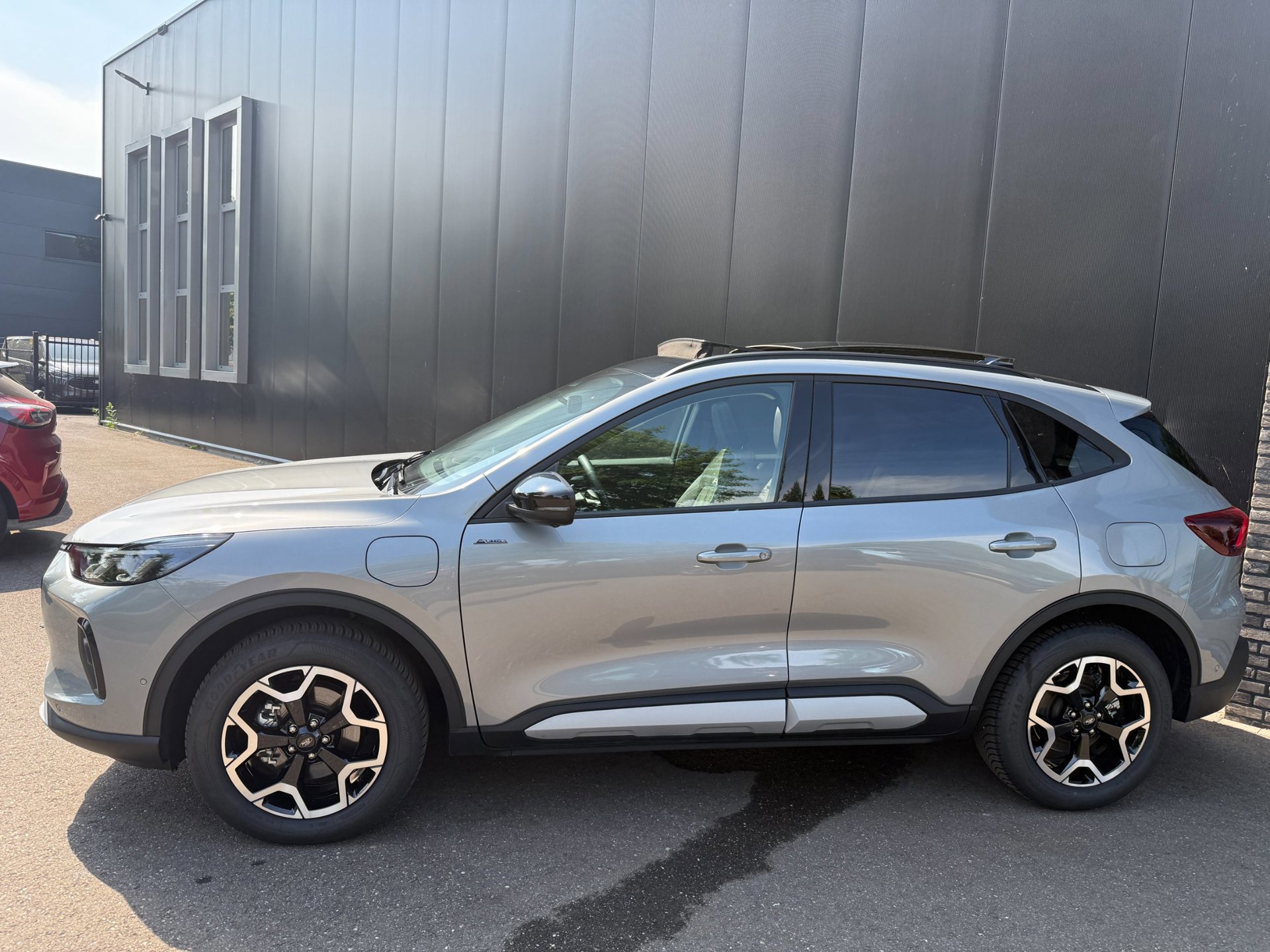 Ford Kuga 2.5 PHEV Active X (2025), foto 3