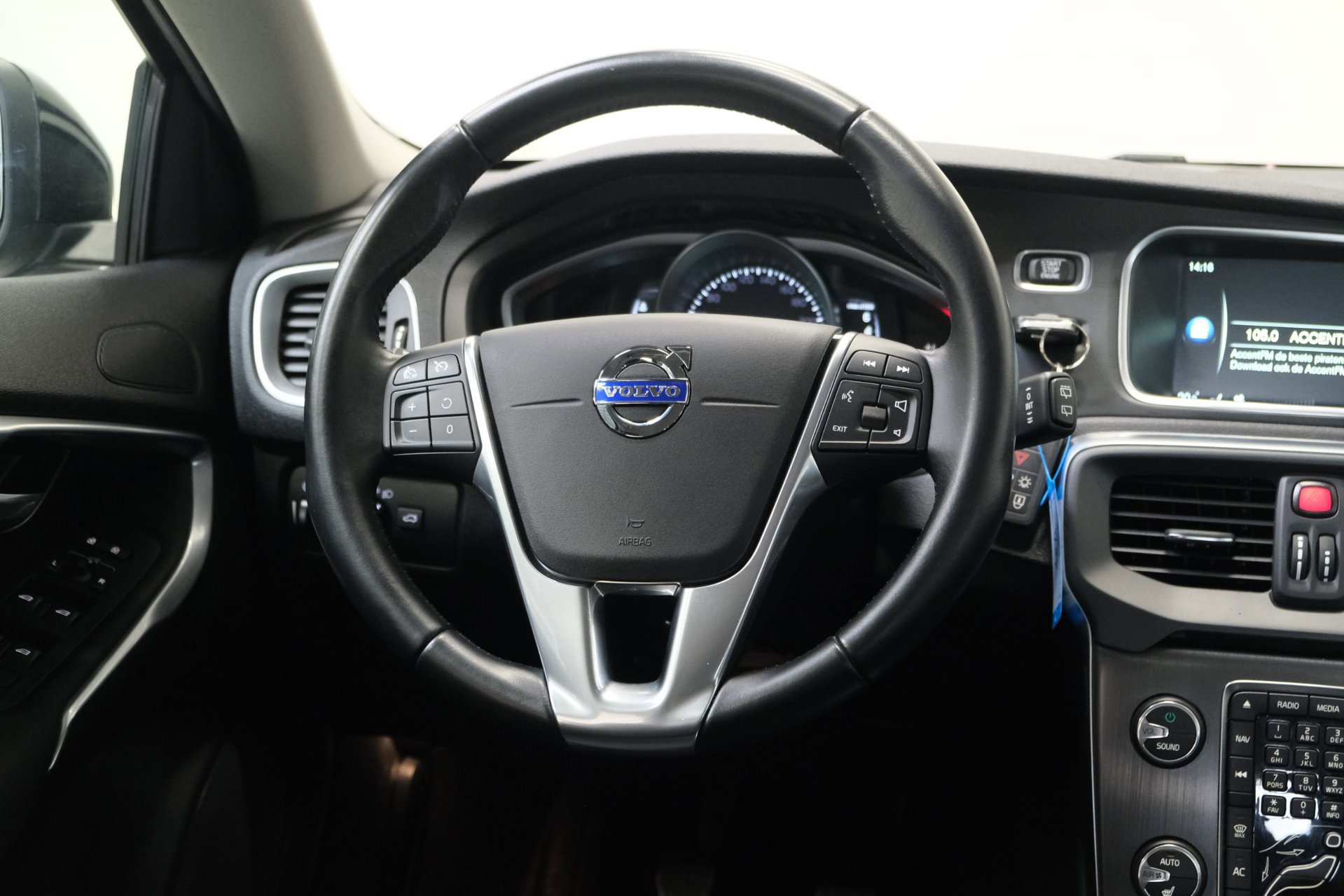 Volvo V40 2.0 T3 Nordic (2016), foto 22