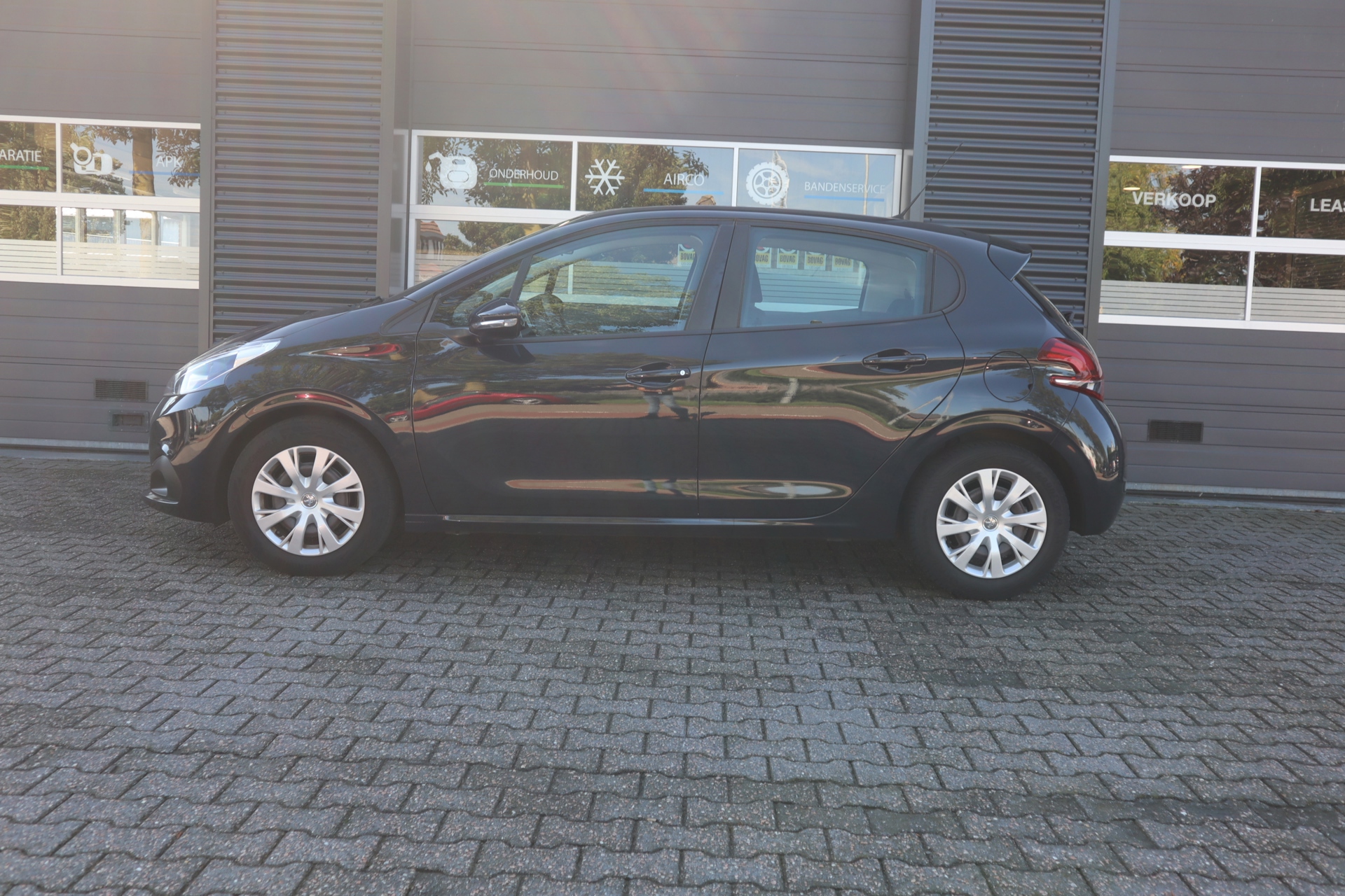Peugeot 208 1.2 PureTech Blue Lease (2018), foto 8