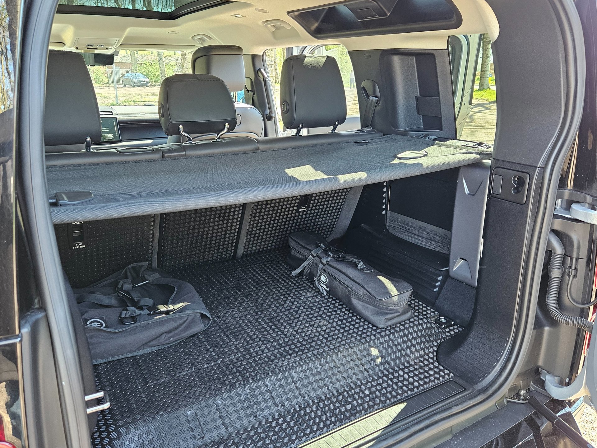 Land Rover Defender 110 2.0 P400e 110 (2021), foto 19