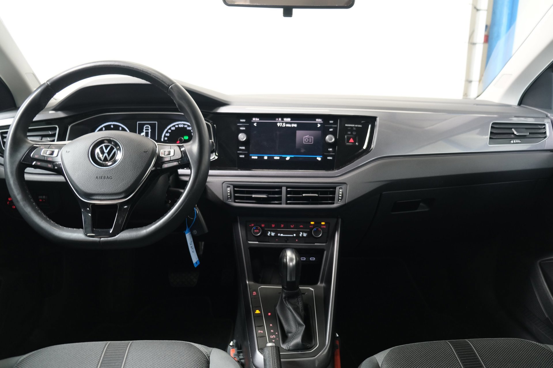 Volkswagen Polo 1.0 TSI Highline Business R-Line (2021), foto 13