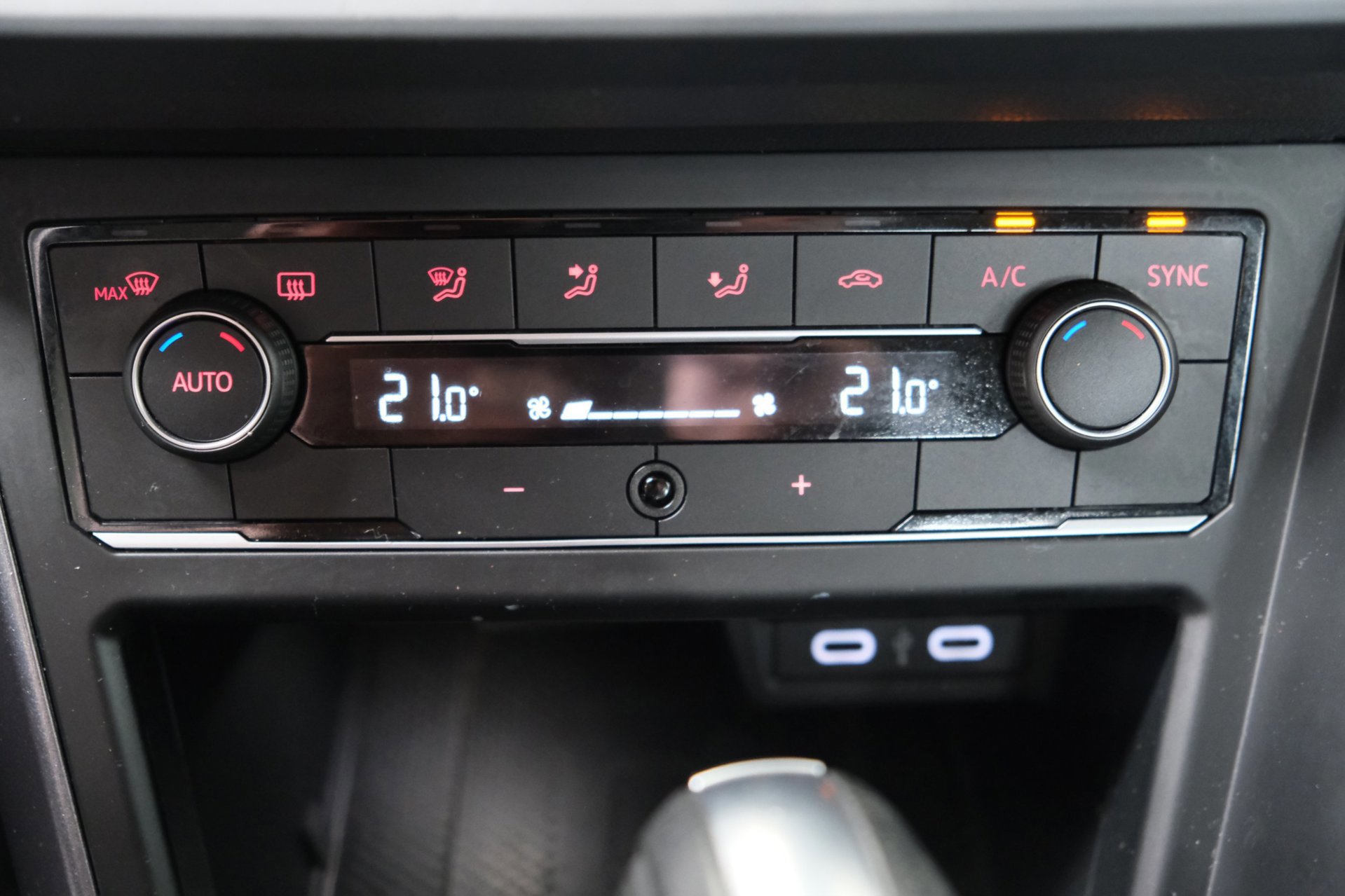 Volkswagen Polo 1.0 TSI Highline Business R-Line (2021), foto 20