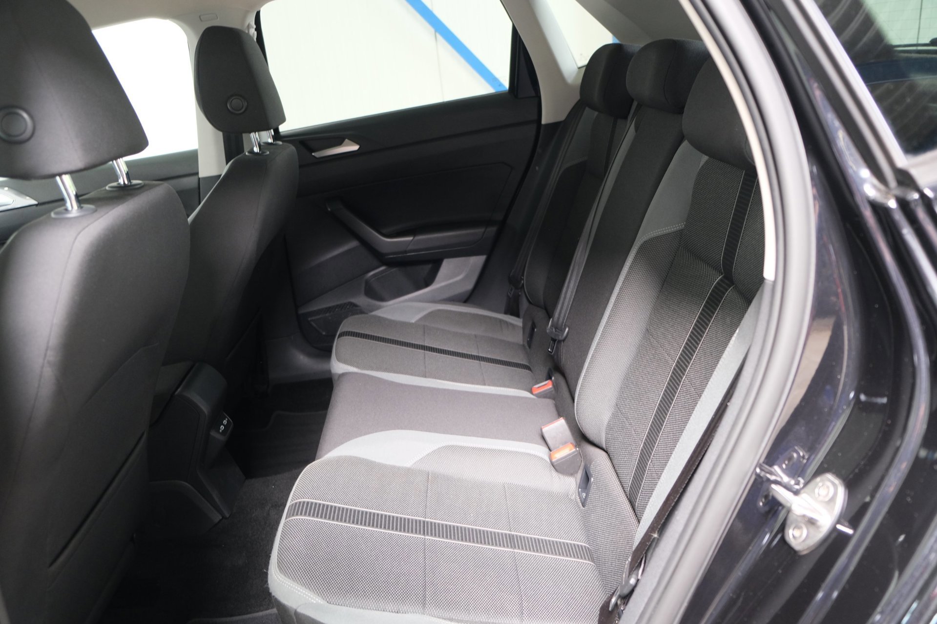 Volkswagen Polo 1.0 TSI Highline Business R-Line (2021), foto 9