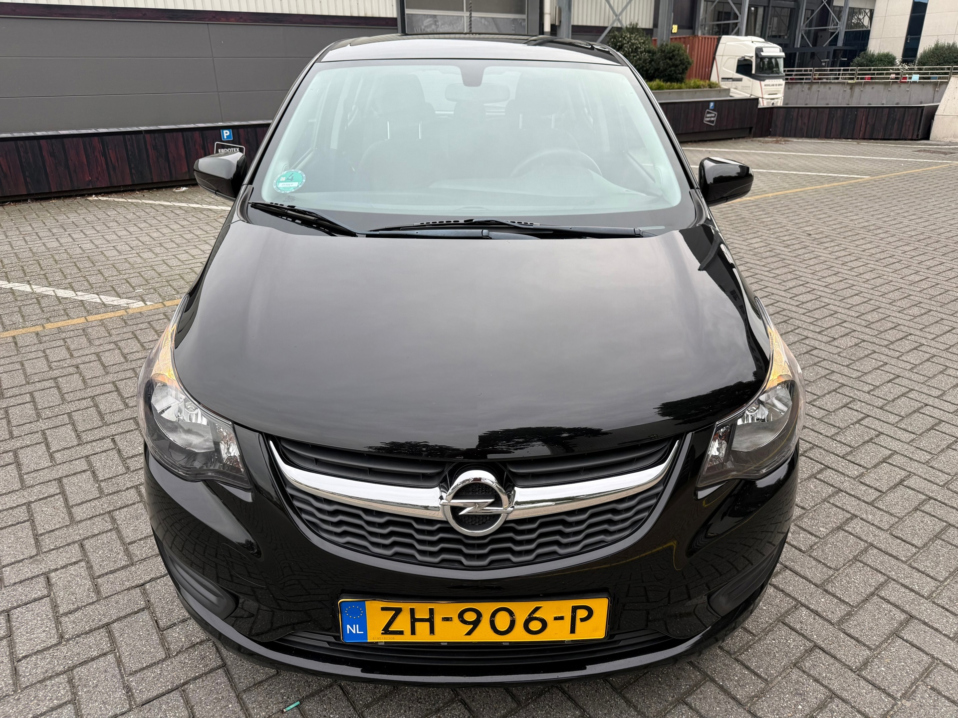 Opel Karl 1.0 ecoFLEX 120 Jaar Edition (2019), foto 2