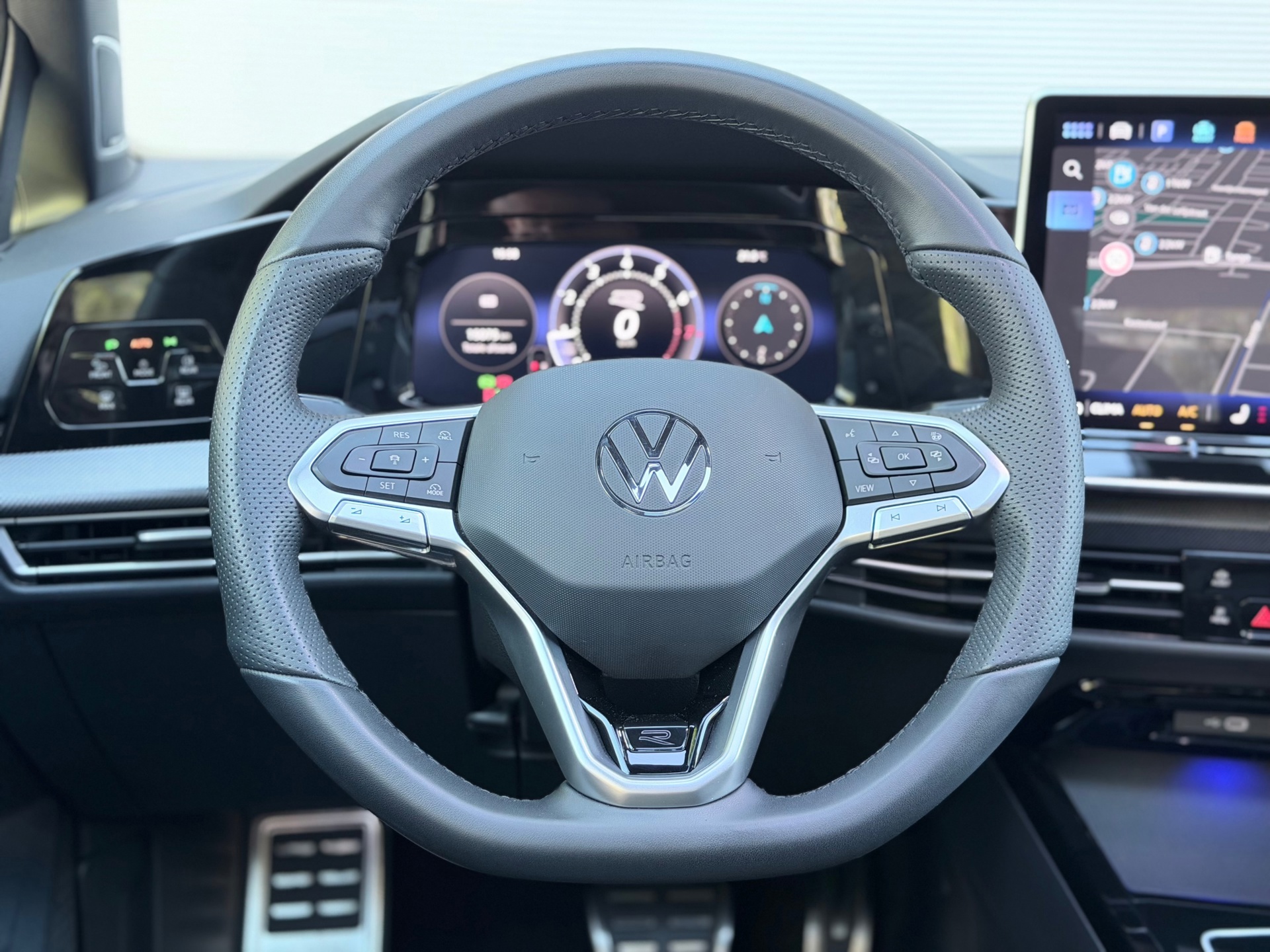 Volkswagen Golf 1.5 eTSI R-Line Edition (2026), foto 13