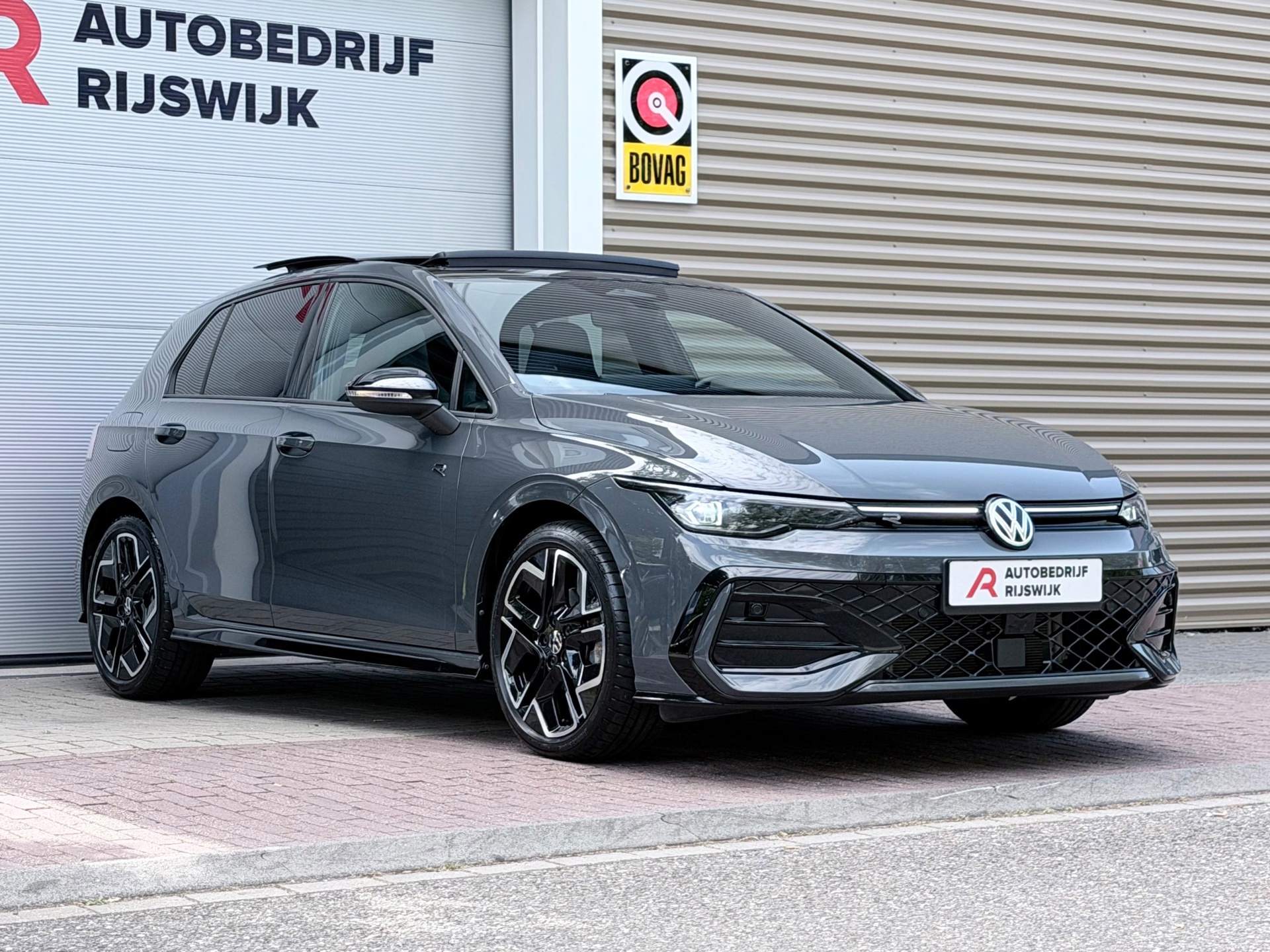 Volkswagen Golf 1.5 eTSI R-Line Edition (2026), foto 6