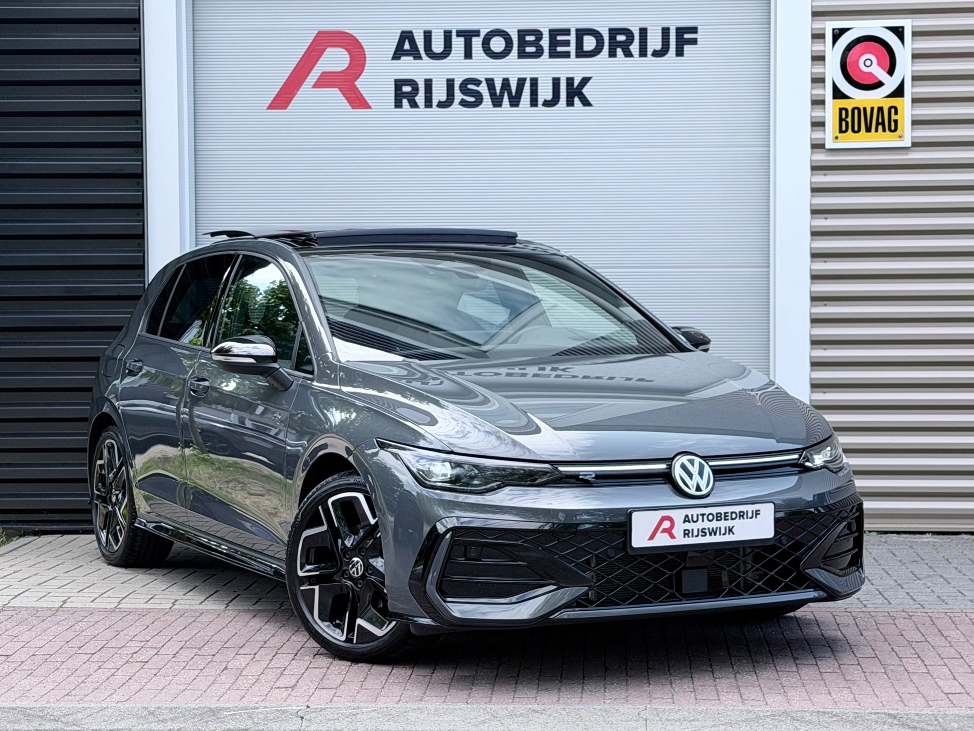 Volkswagen Golf 1.5 eTSI R-Line Edition (2026), foto 8