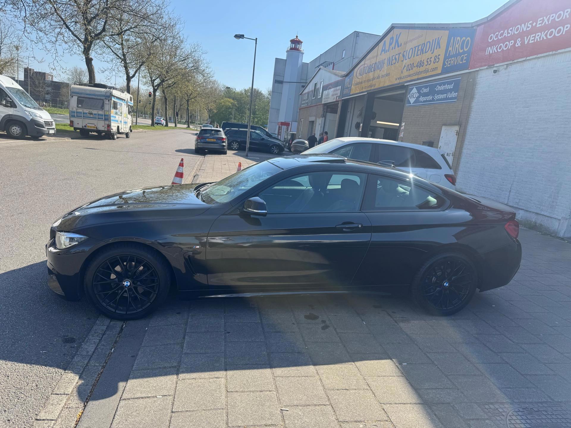 BMW 4-serie Coupé 418i High (2017), foto 5