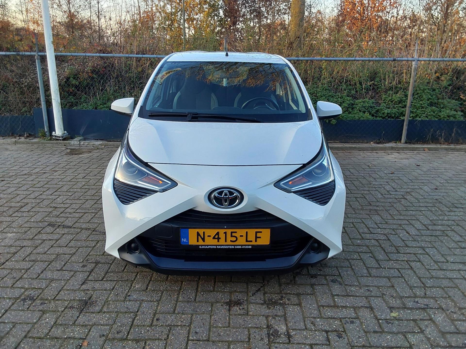 Toyota Aygo 1.0 VVT-i x-play (2021), foto 5