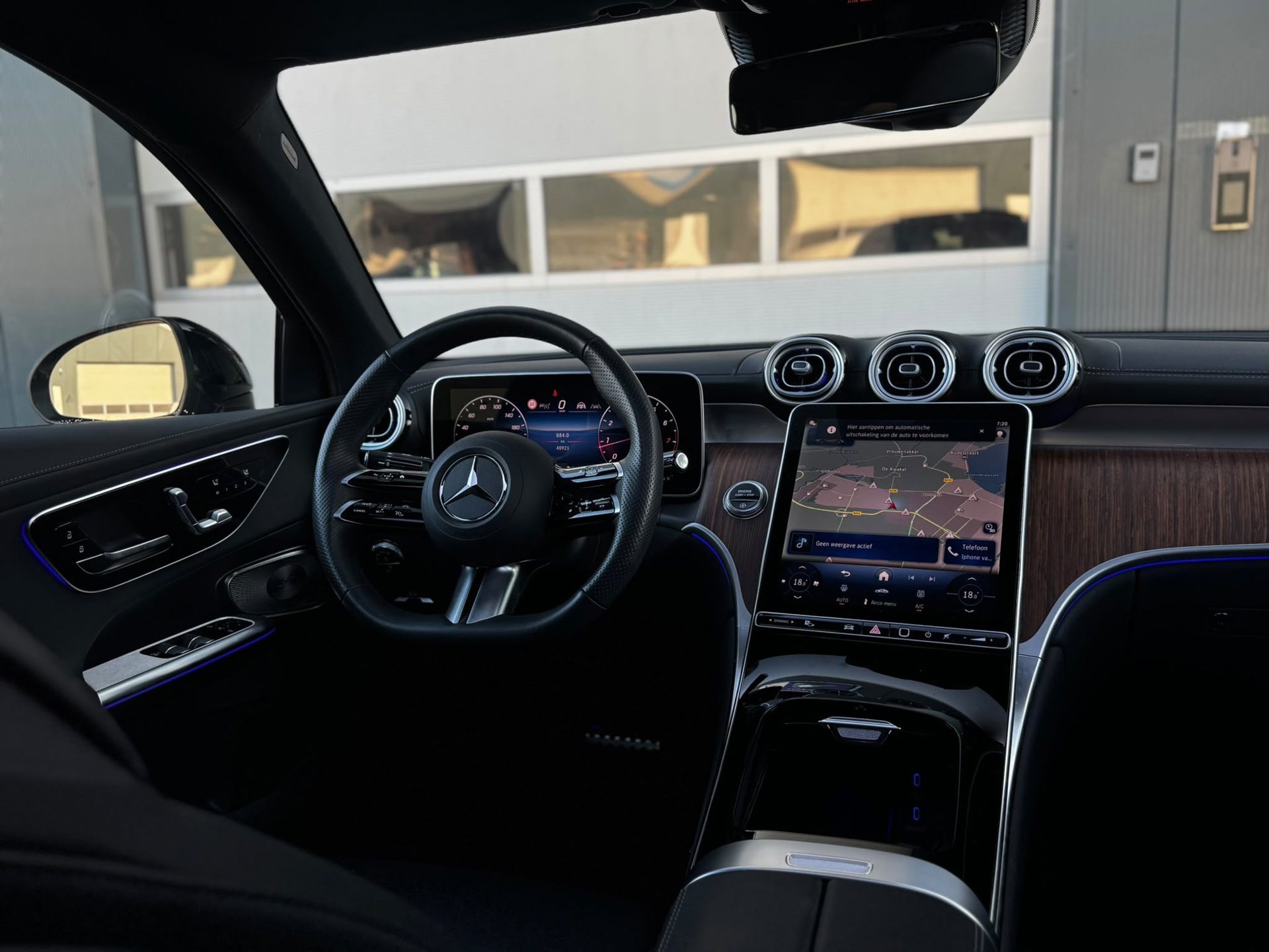 Mercedes-Benz GLC-klasse 300 4MATIC AMG Line (2024), foto 11