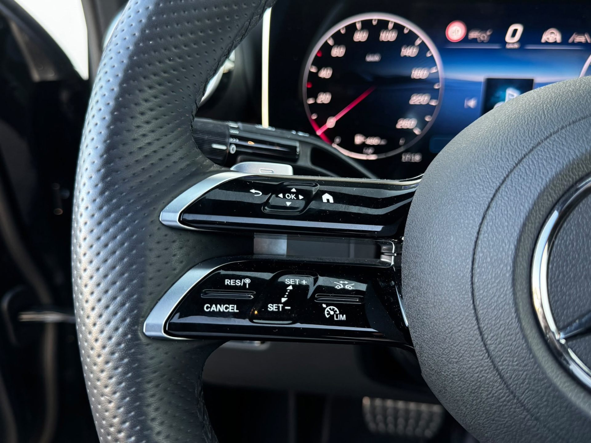 Mercedes-Benz GLC-klasse 300 4MATIC AMG Line (2024), foto 20
