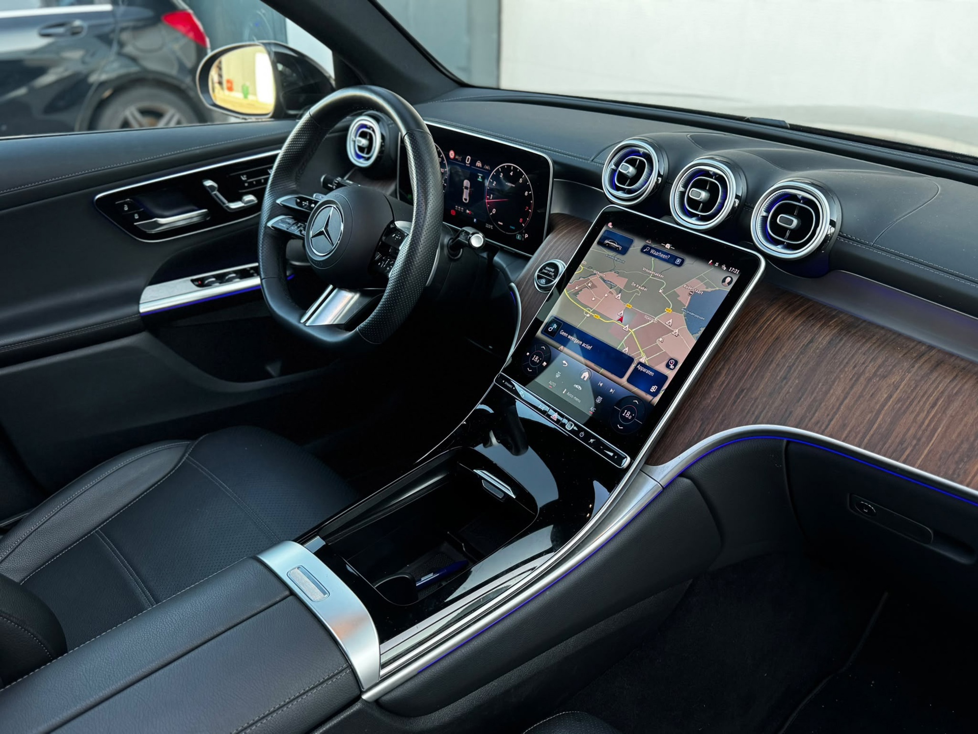 Mercedes-Benz GLC-klasse 300 4MATIC AMG Line (2024), foto 29