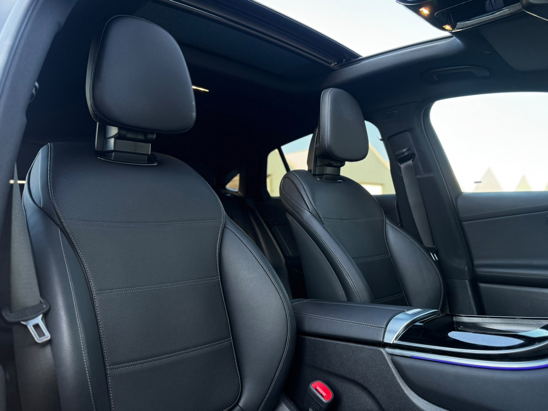 Mercedes-Benz GLC-klasse 300 4MATIC AMG Line (2024), foto 31