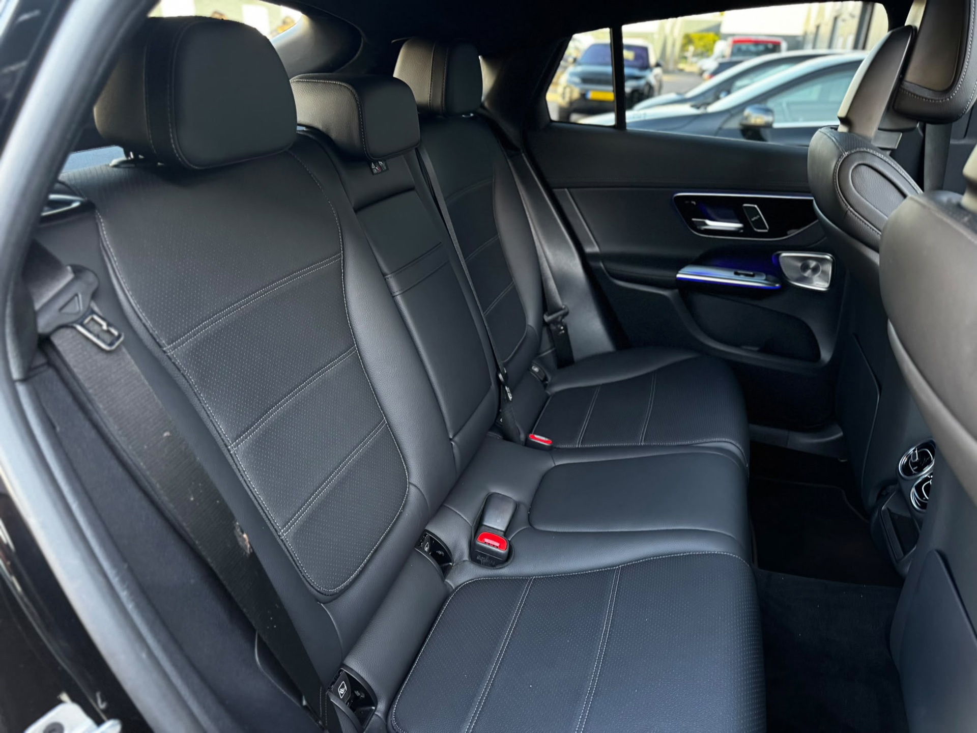 Mercedes-Benz GLC-klasse 300 4MATIC AMG Line (2024), foto 32