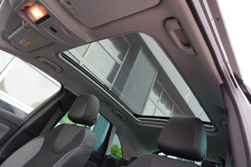 Opel Crossland X 1.2 Turbo (2019), foto 11