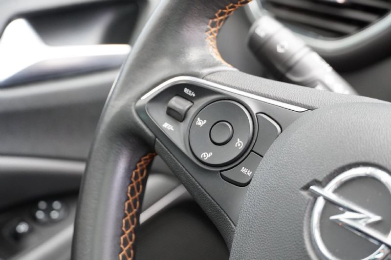 Opel Crossland X 1.2 Turbo (2019), foto 18