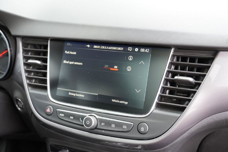 Opel Crossland X 1.2 Turbo (2019), foto 23