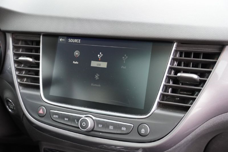 Opel Crossland X 1.2 Turbo (2019), foto 24