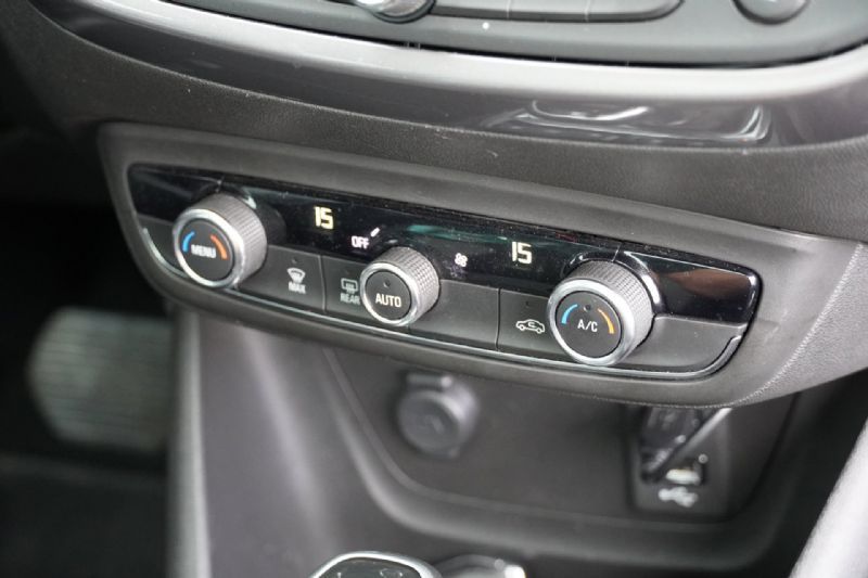Opel Crossland X 1.2 Turbo (2019), foto 25