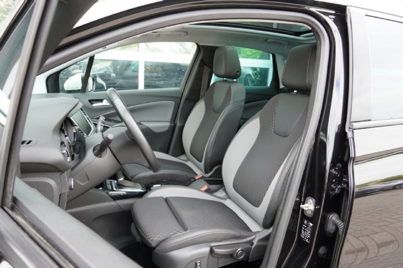 Opel Crossland X 1.2 Turbo (2019), foto 10