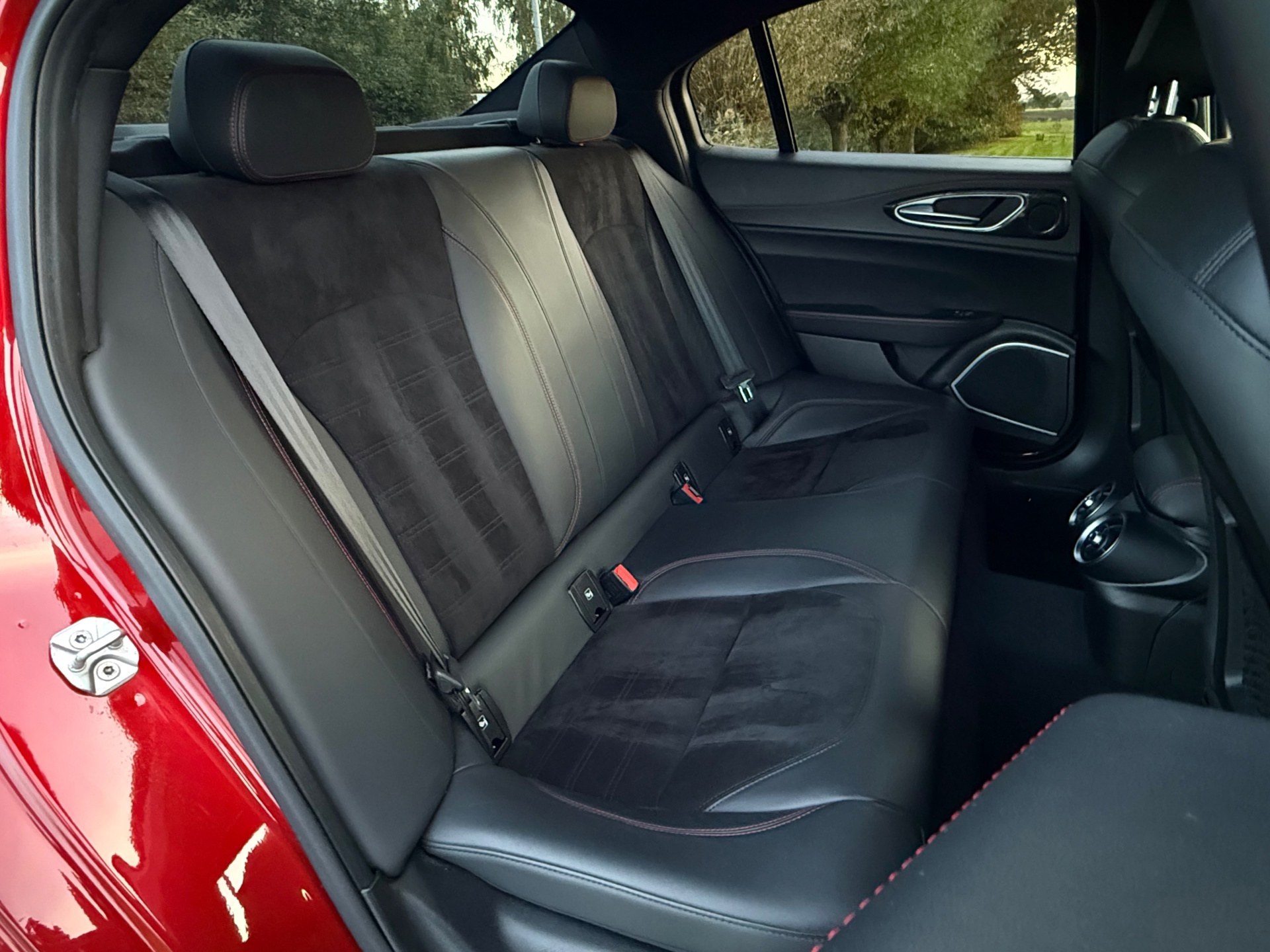 Alfa Romeo Giulia 2.9 V6 Quadrifoglio (2018), foto 12