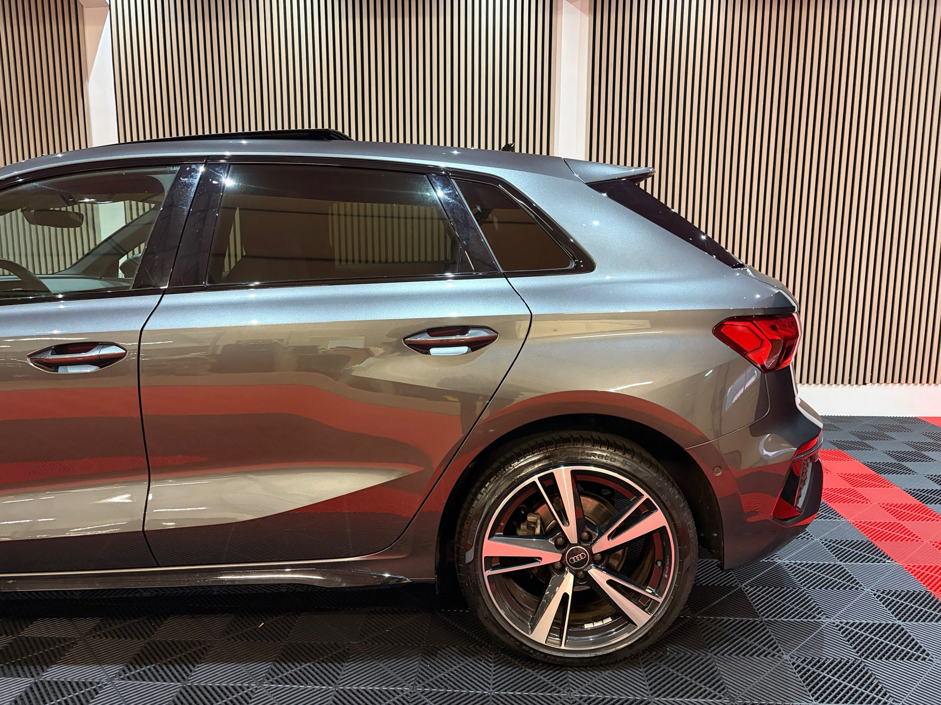 Audi A3 Sportback 40 TFSI e Edition S-Line (2023), foto 14