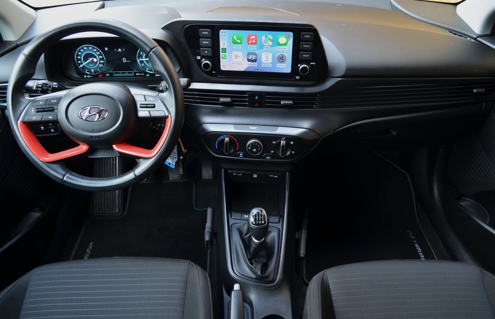 Hyundai I20 1.0 T-GDI Comfort (2023), foto 9