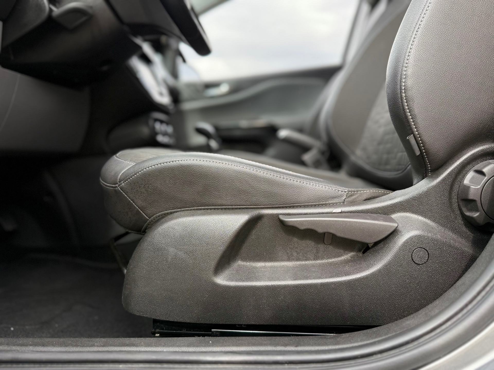 Opel Corsa 1.4 Innovation (2016), foto 13