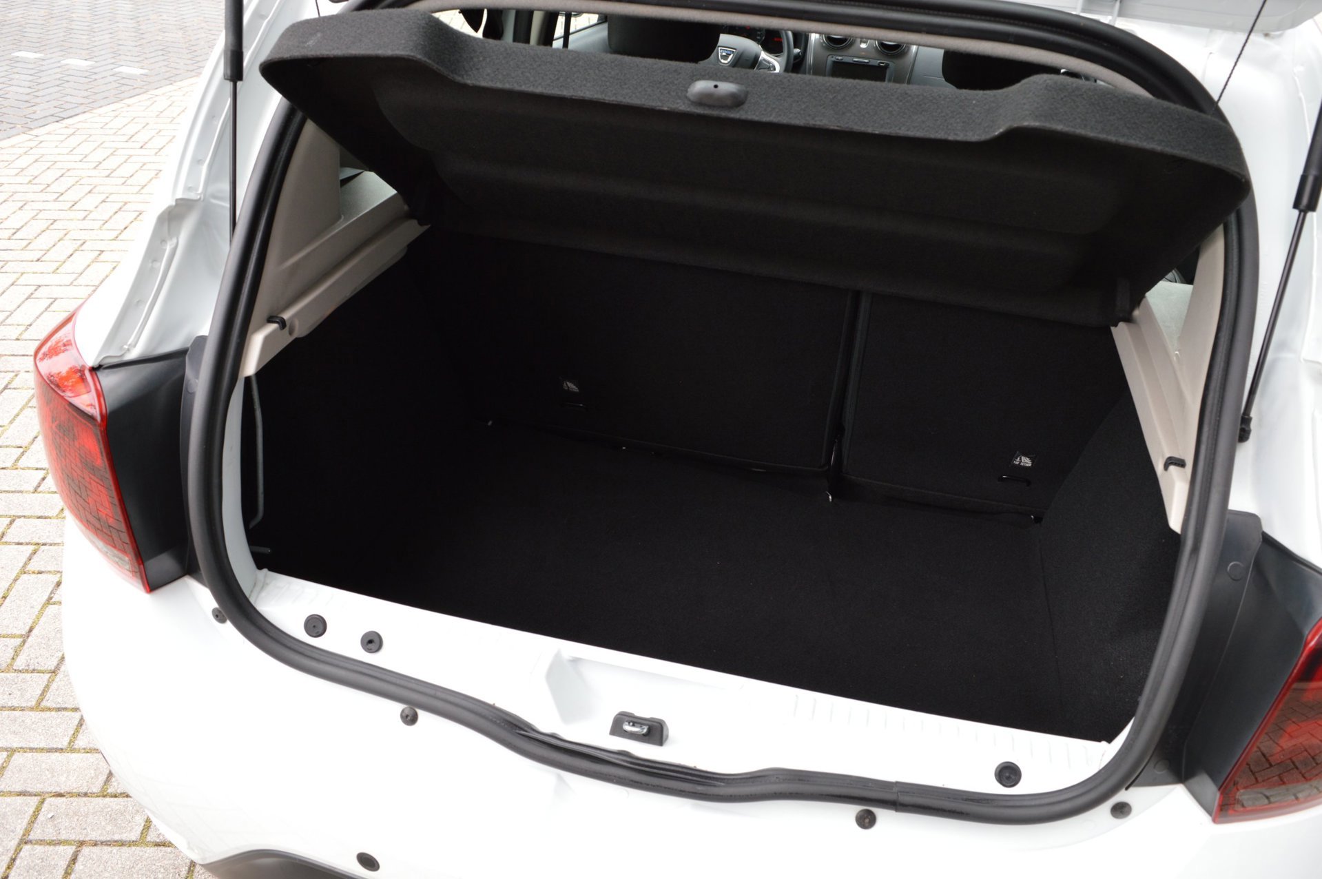 Dacia Sandero 0.9 TCe Stepway (2020), foto 15