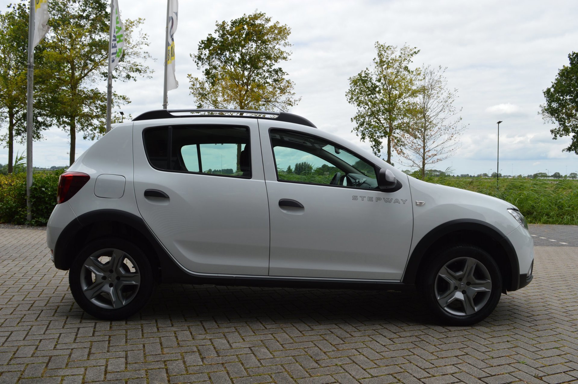 Dacia Sandero 0.9 TCe Stepway (2020), foto 7