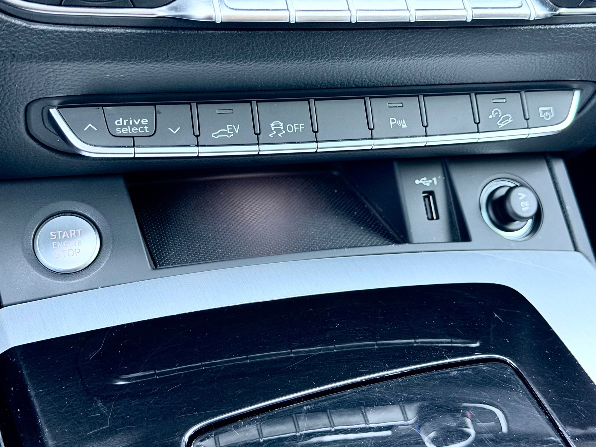Audi Q5 Sportback 55 TFSI e S edition (2023), foto 23