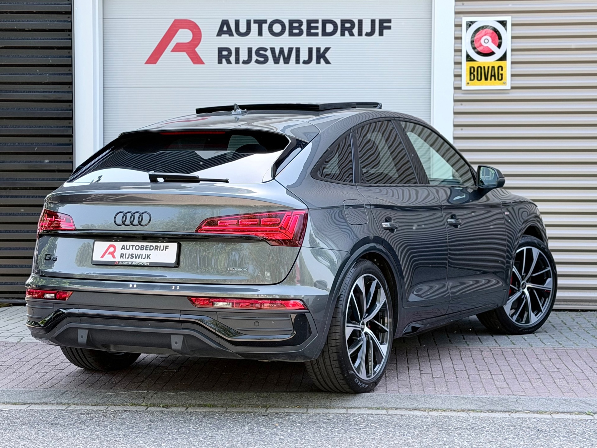 Audi Q5 Sportback 55 TFSI e S edition (2023), foto 4