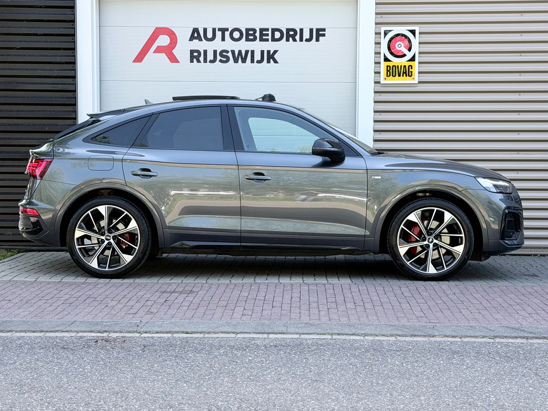 Audi Q5 Sportback 55 TFSI e S edition (2023), foto 5