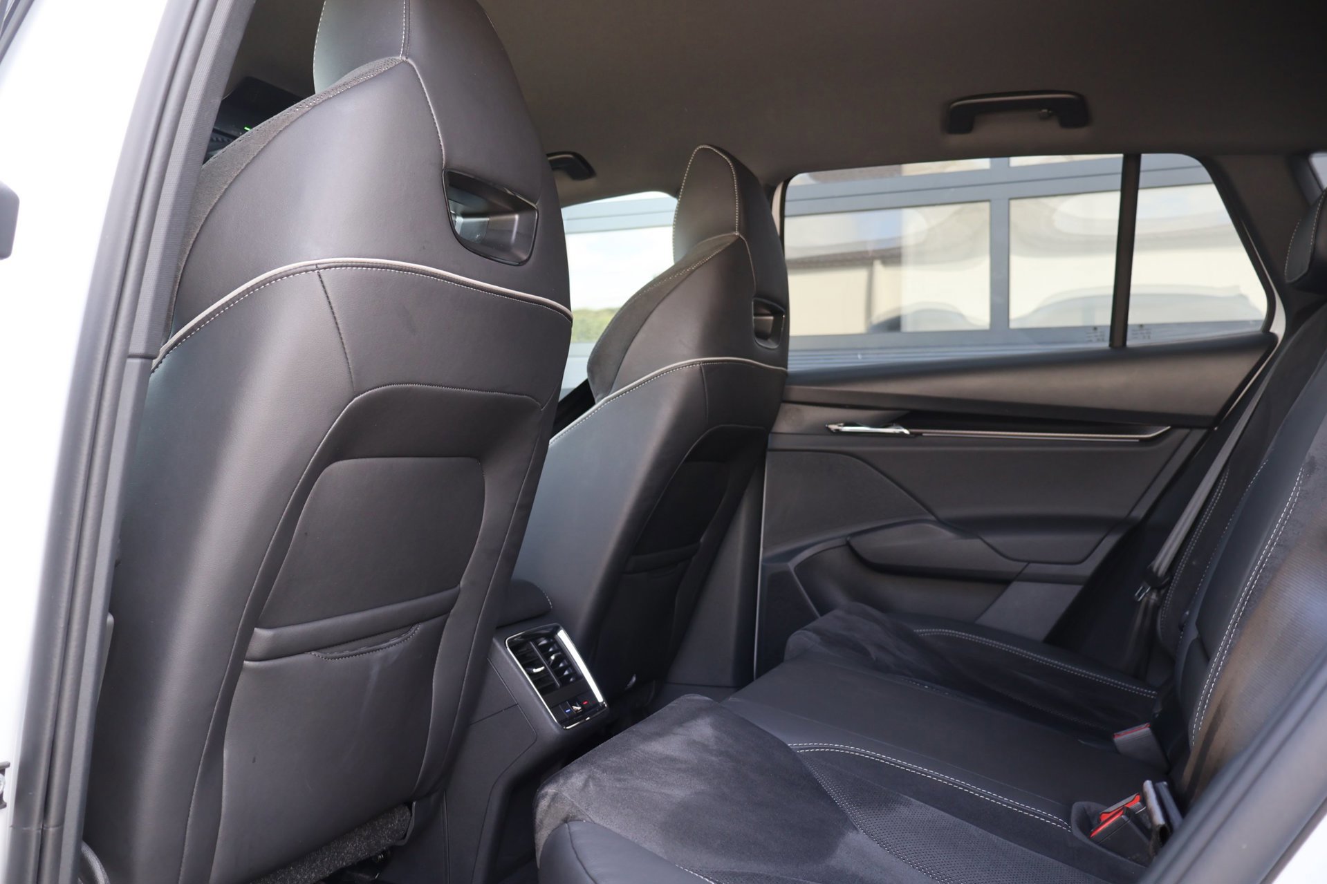Skoda Enyaq iV 80 Sportline SOH 92% (2022), foto 18