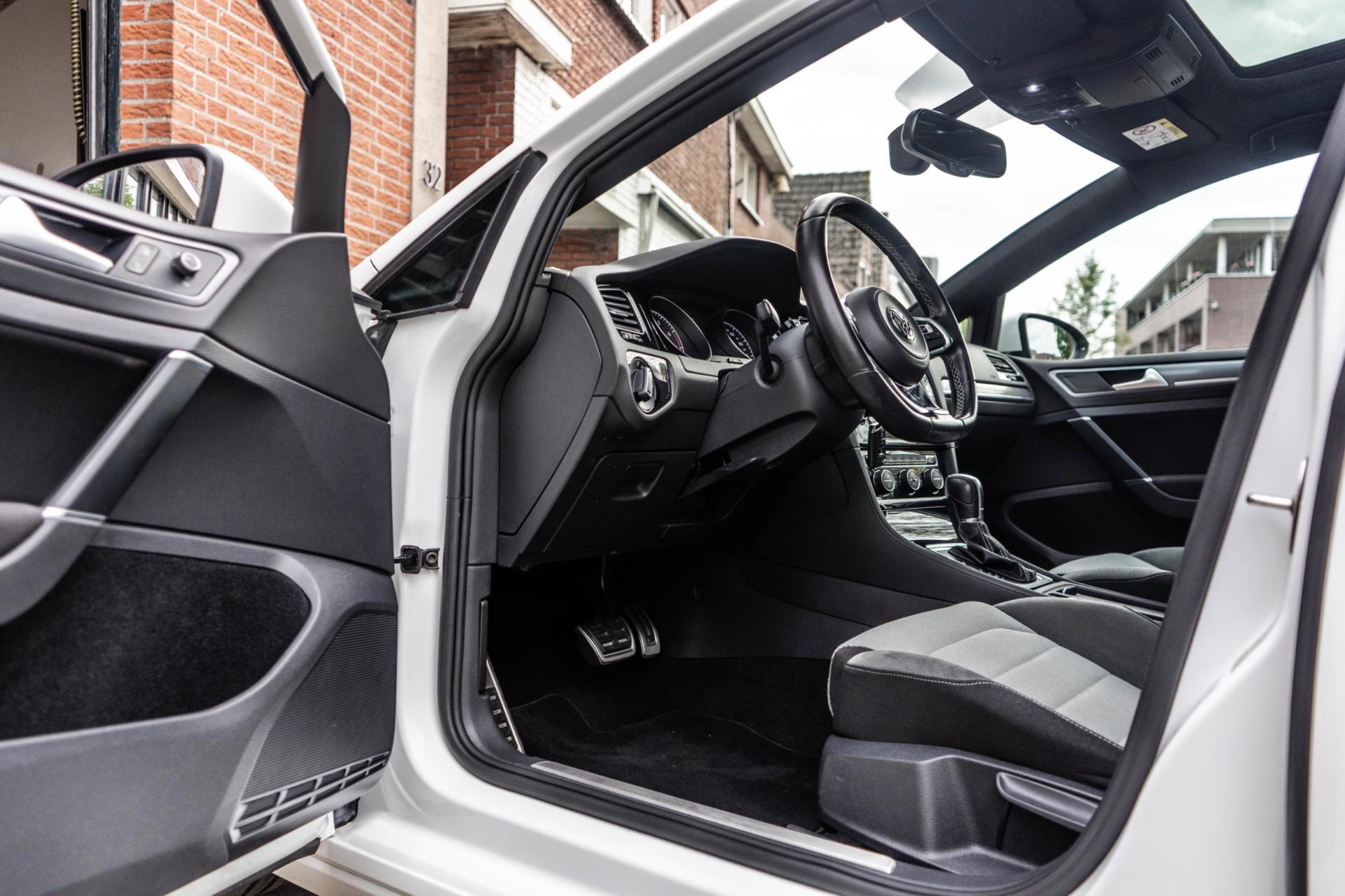 Volkswagen Golf 1.4 TSI 150PK R-Line (2016), foto 14
