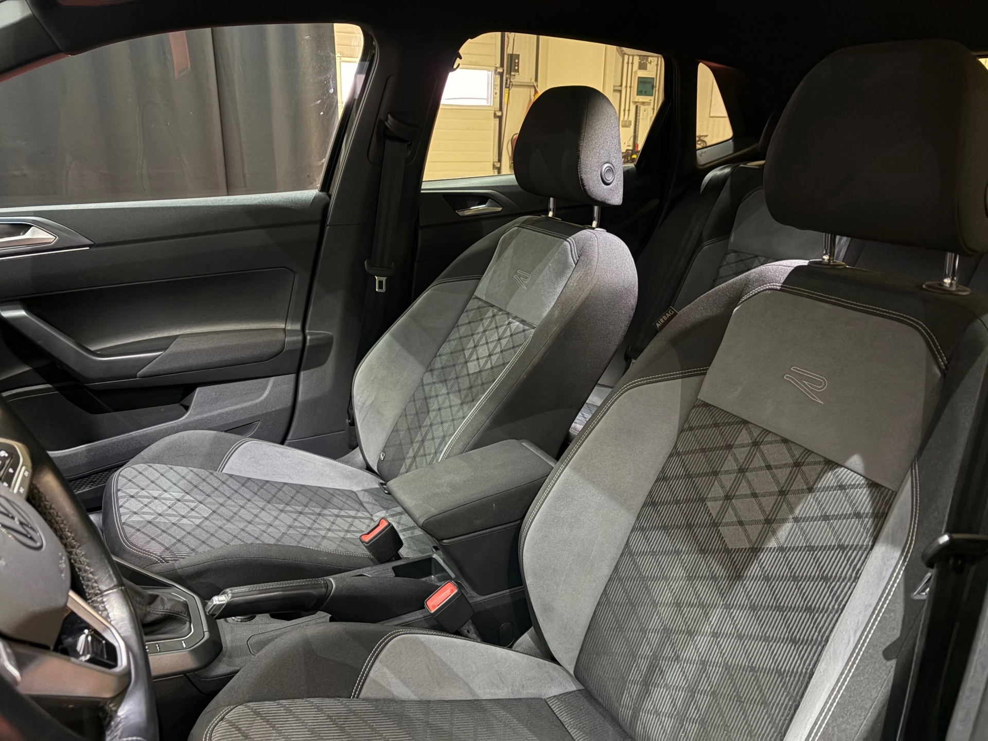 Volkswagen Polo 1.0 TSI R-Line Business originele km's (2023), foto 17